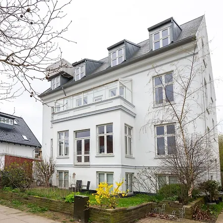 Perfect Holiday Homes Near Amager Beach-3
